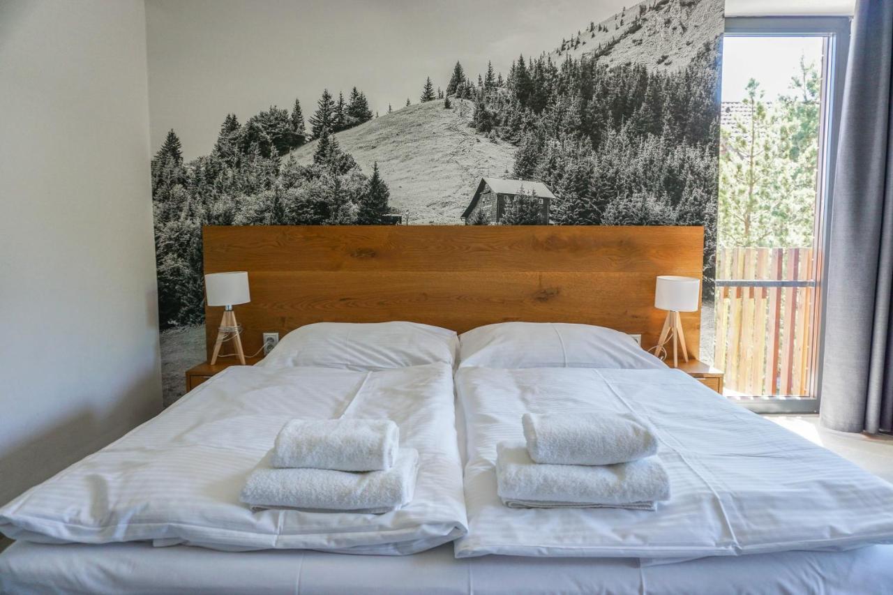 Penzion Deer Valča Екстериор снимка