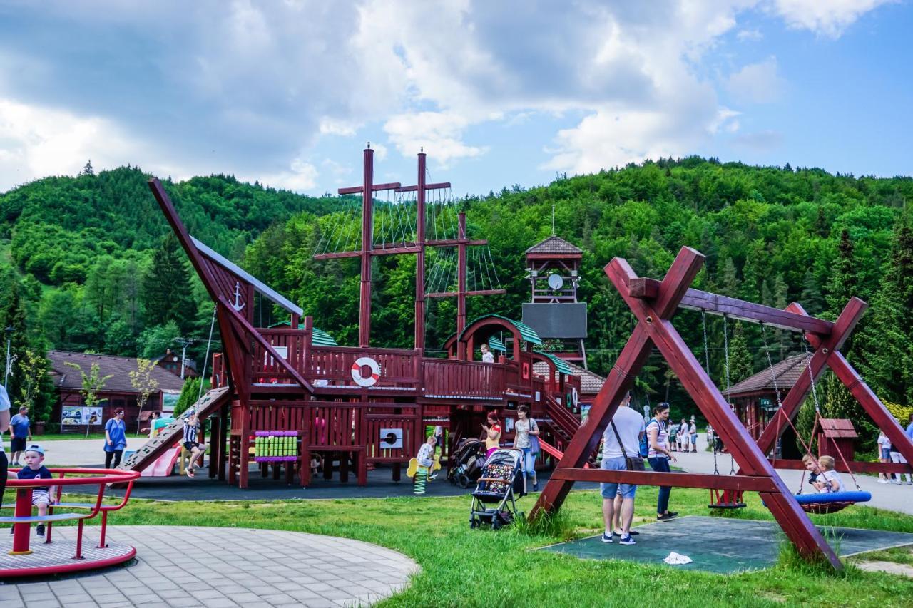 Penzion Deer Valča Екстериор снимка