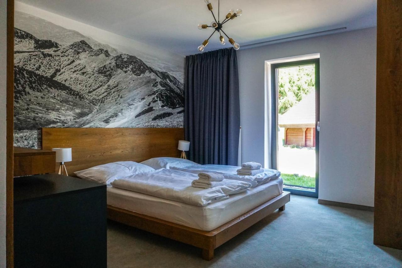 Penzion Deer Valča Екстериор снимка